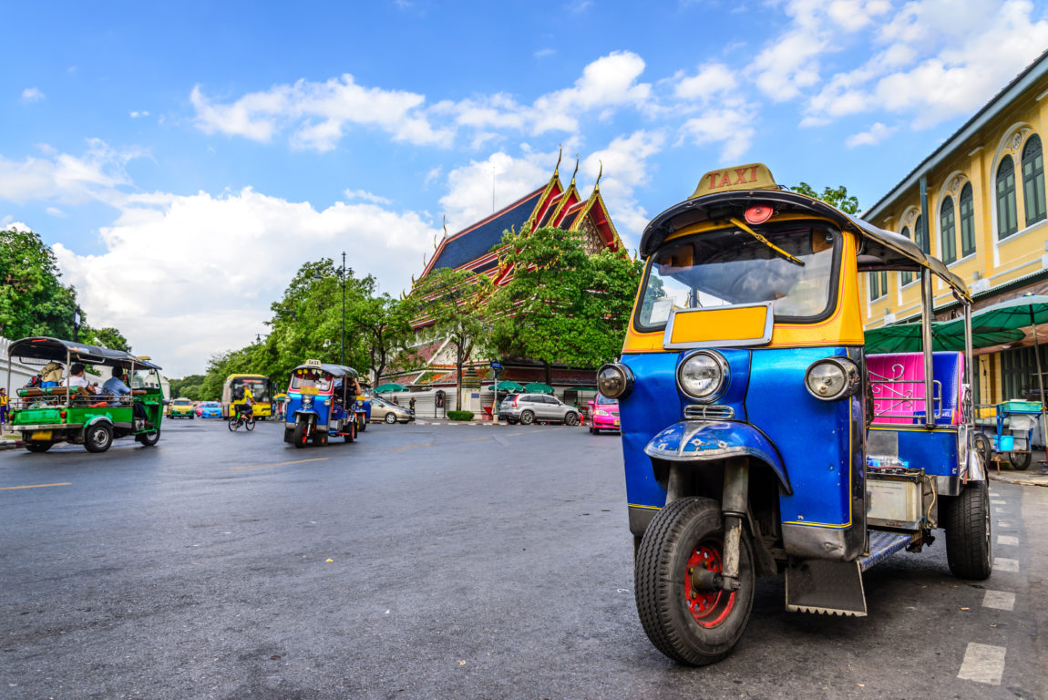 曼谷是泰国嘟嘟车的旅游和旅游标志插画图片素材_ID:418261543-Veer图库